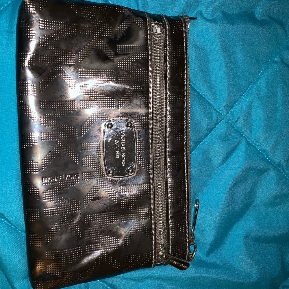 Michael Kors Wristlet/wallet